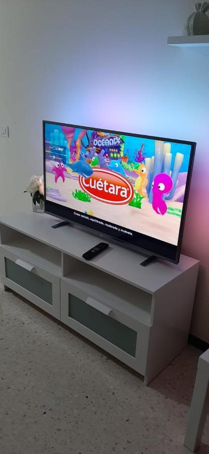 Rosyshome102 Vecindario  Luaran gambar