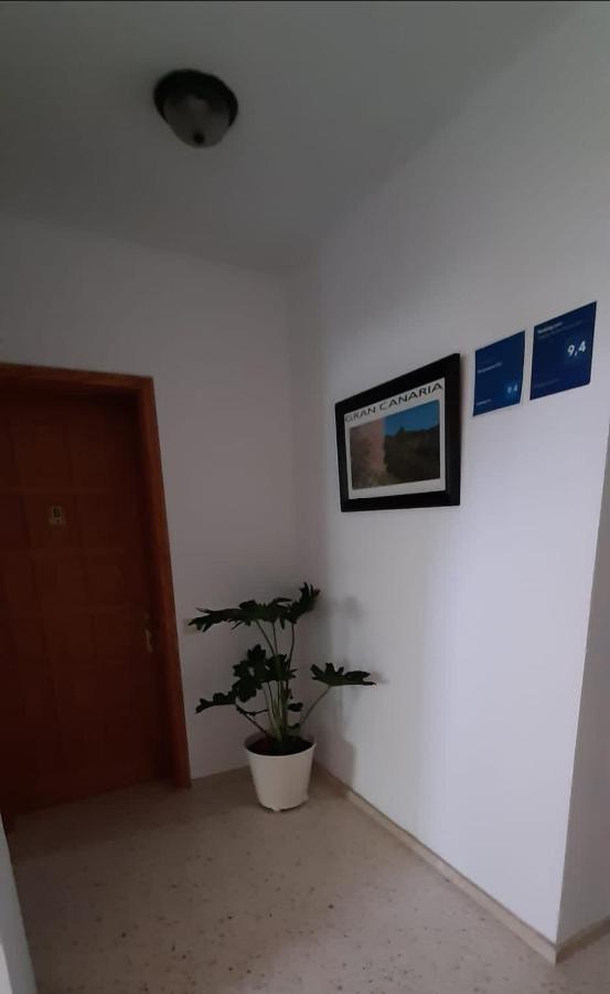 Rosyshome102 Vecindario  Luaran gambar
