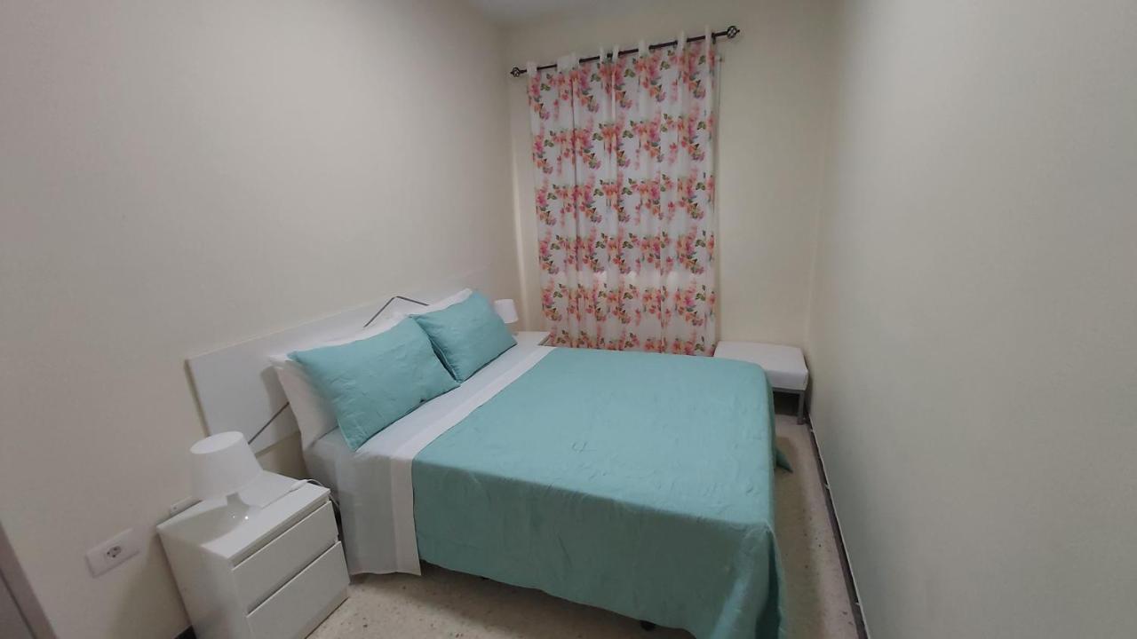 Rosyshome102 Vecindario  Luaran gambar